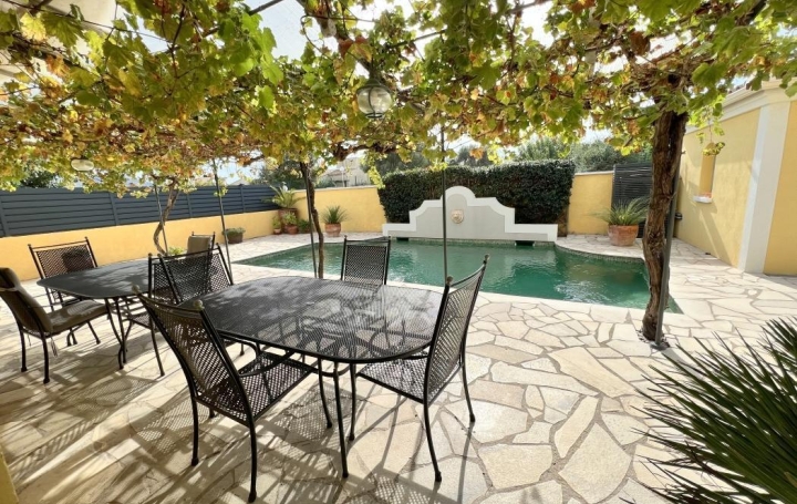 Maison LE CAP-D'AGDE 116 m2 778 000 € Maison LE CAP-D'AGDE 116 m2 778 000 €