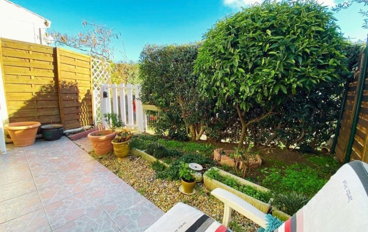 Maison LE CAP-D'AGDE 53 m2 189 000 € Maison LE CAP-D'AGDE 53 m2 189 000 €