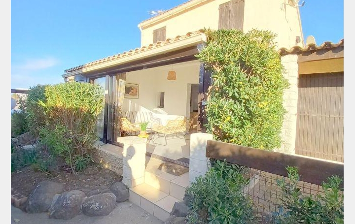 Maison LE CAP-D'AGDE 60 m2 384 000 € Maison LE CAP-D'AGDE 60 m2 384 000 €