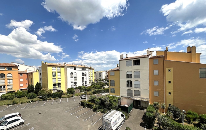 Studio LE CAP-D'AGDE 20 m2 112 000 € Studio LE CAP-D'AGDE 20 m2 112 000 €